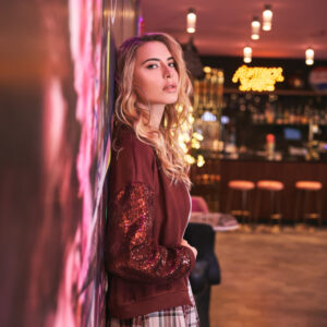 Bomber mangas lentejuelas phard