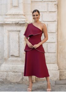Vestido capas simetría Danea